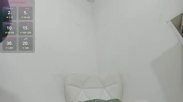 nathalia_isazax live sex cam