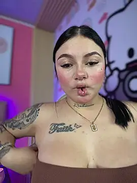 Megaan__More's cam snapshot