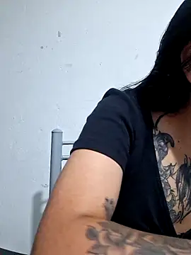 Zafiro_glow's cam snapshot