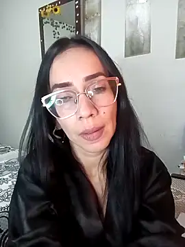 YaraDuartee's cam snapshot