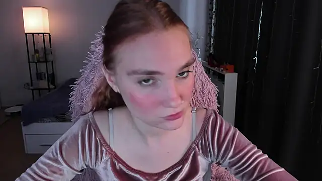 ReddHotPipper live sex cam