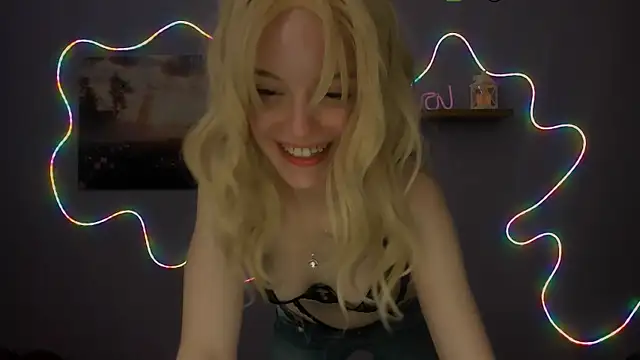 mia_starrr_'s cam snapshot