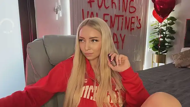 OhMyEmma's cam snapshot