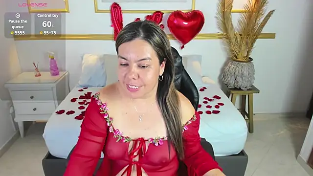 nahia_13's cam snapshot