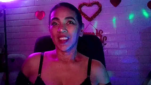 MiiaVelasquez's cam snapshot