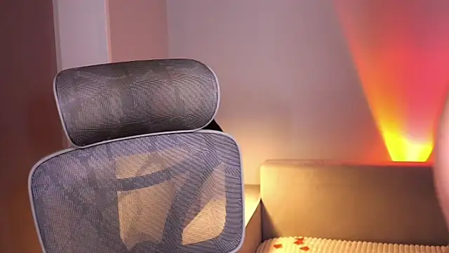 WhyEmmyCry's cam snapshot