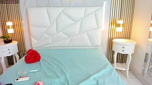 naomibely's cam snapshot