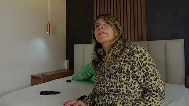 THALIAGRAY__ live sex cam