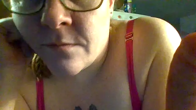 ScrawburryBBW's cam snapshot