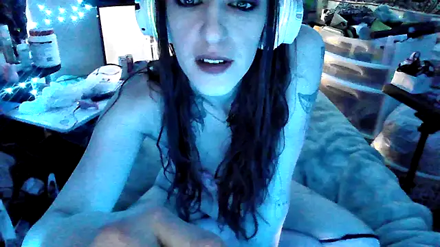 Etherealgoddess222's cam snapshot