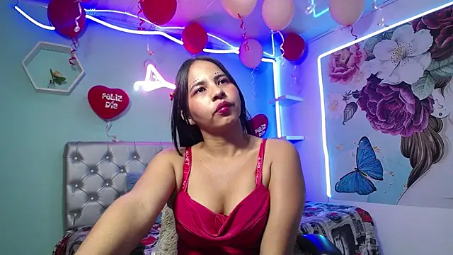 nicol_ross19's cam snapshot