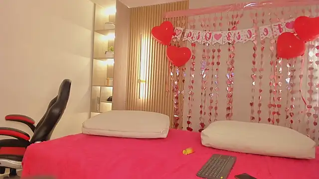 reshi_hevss's cam snapshot