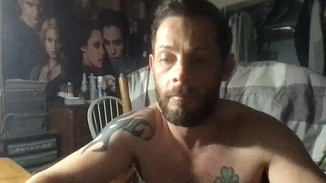 ARCHERTASTE live sex cam