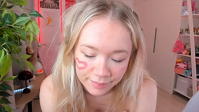 Lily_Young's cam snapshot