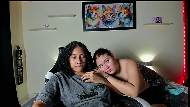 meredit_cris23's cam snapshot