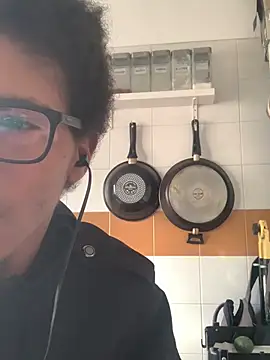 ELPikaPreta live sex cam