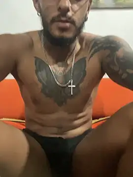 liyamjunior's cam snapshot