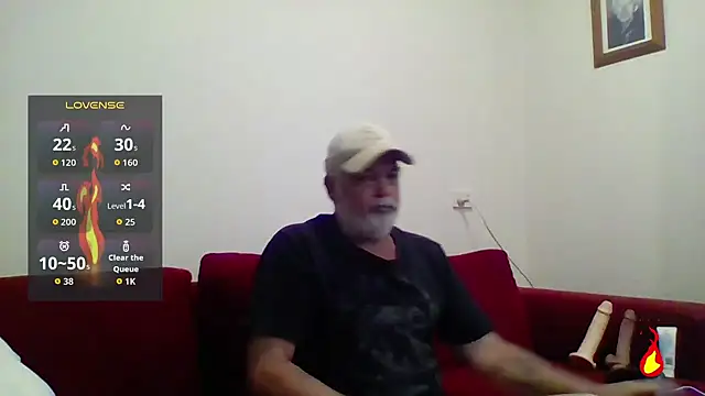 KoalaPuffs live sex cam