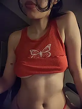 Pamwuw8's cam snapshot