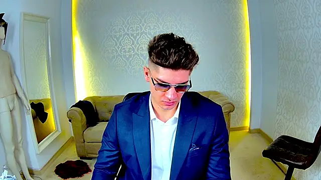 MaxKaiden's cam snapshot