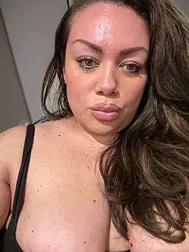 BadAssVeronica's cam snapshot