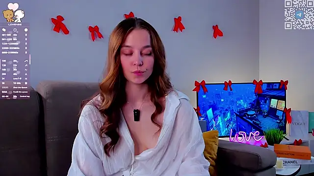 FalineDowlen live sex cam