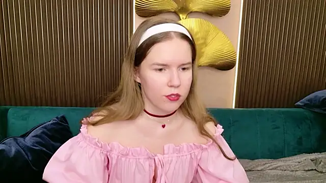 Alida_Brice's cam snapshot