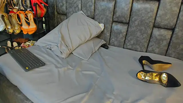 Matureyulyet live sex cam