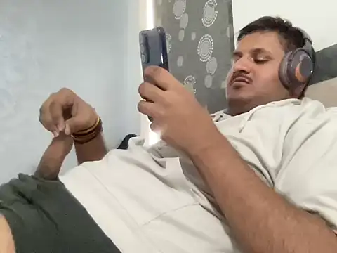 chiikuloveu's cam snapshot