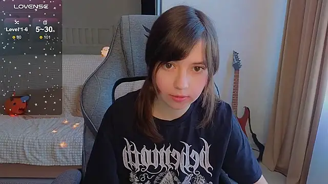 Lina_Brownie's cam snapshot