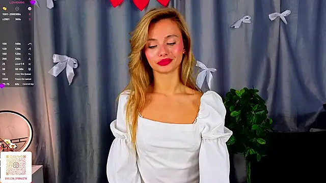 NaughtySeraphine's cam snapshot