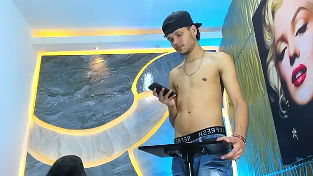 Lucas_hot_20 live sex cam