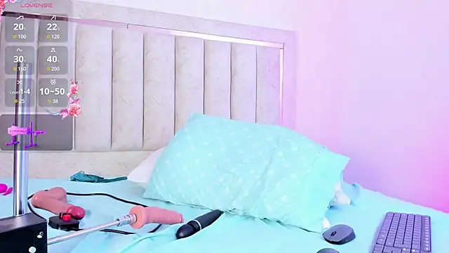 A_Moretti__'s cam snapshot