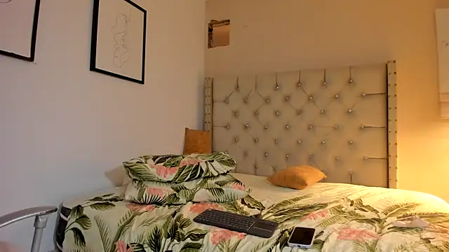 vanesasexyhot21's cam snapshot