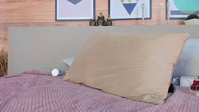 AriaFoster's cam snapshot