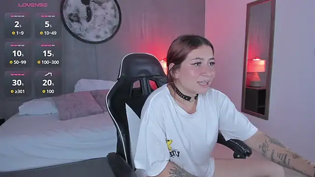 charlottee27_'s cam snapshot