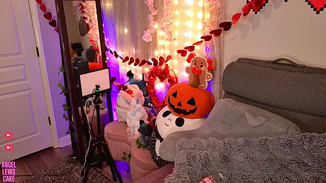 Angel-Lewd-Cake's cam snapshot