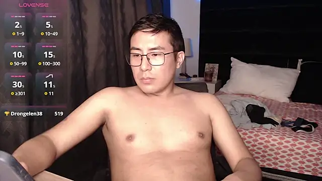 andrewmhilton_ live sex cam