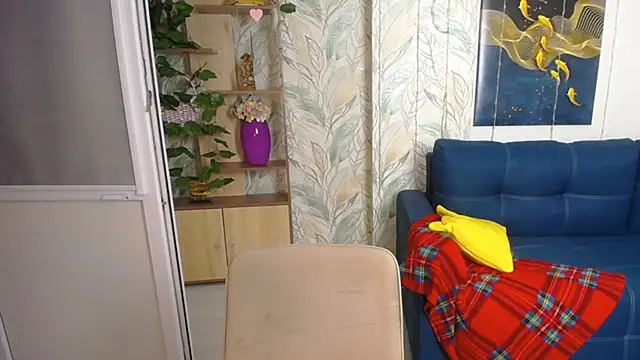 GoldenLadyyy live sex cam