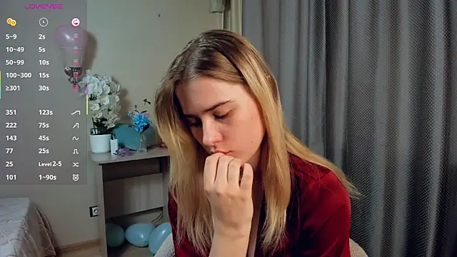 LuanaFincel live sex cam