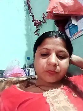 cute_naina1213's cam snapshot