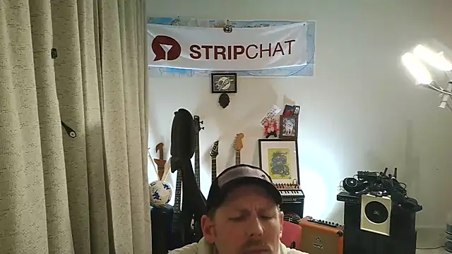 God_Of_ThundeRR live sex cam