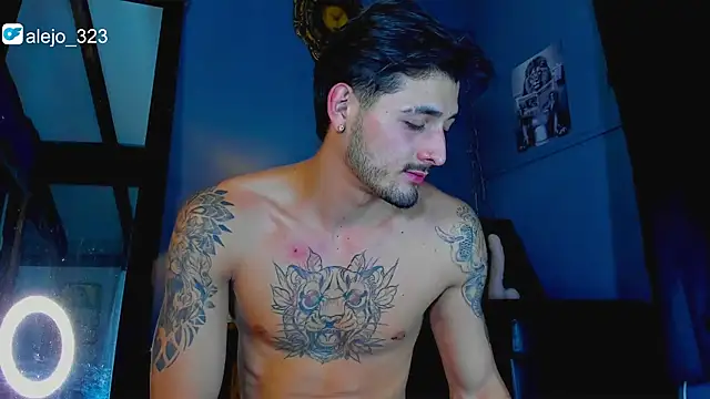 alejo__323__ live sex cam