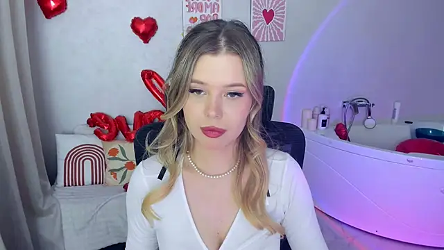 FollowLovee live sex cam