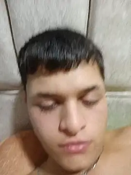 Andres_medi32 live sex cam
