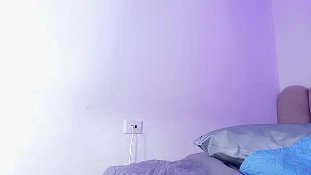 nicol_f live sex cam