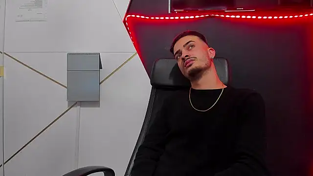 BrandonTate's cam snapshot