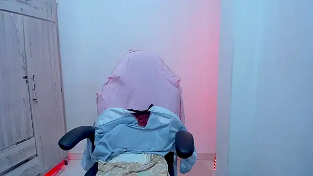 tylernova's cam snapshot