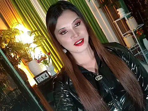 Queen_kendalx19 live sex cam