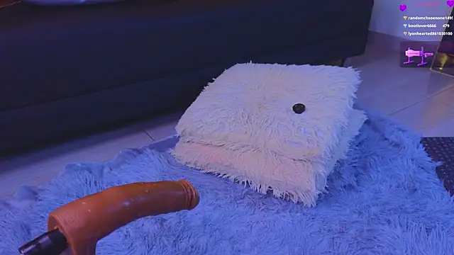 Isa__Blanc's cam snapshot